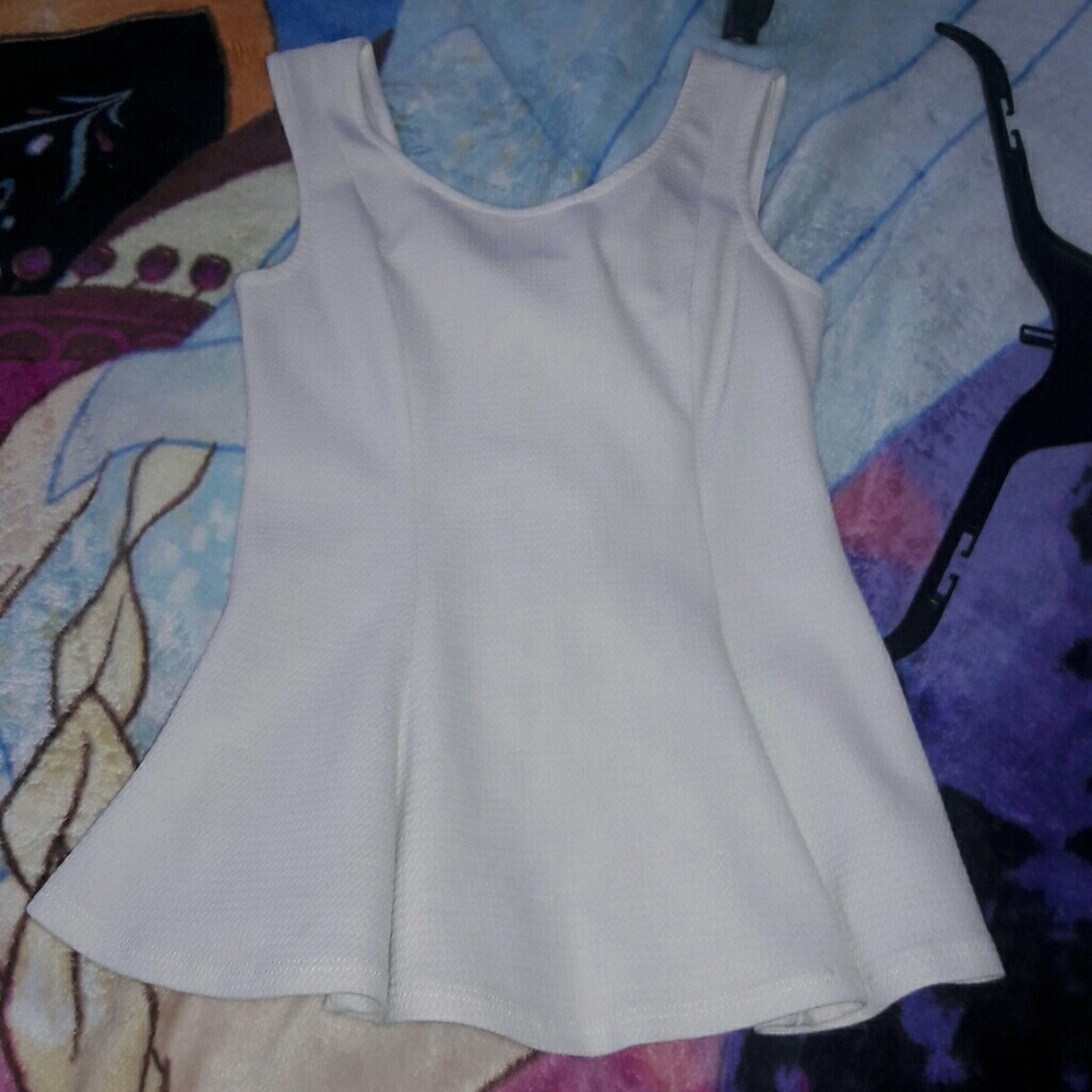 Off white top